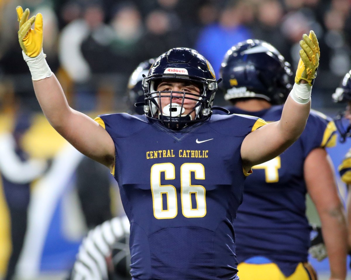 PIAA Football Quarterfinal Matchups Set pittsburghsportsnow.com/2019/11/17/pia… via <a href="/pghsportsnow/">Pittsburgh Sports Now</a>