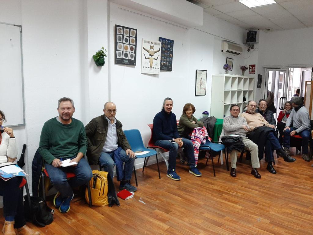 IdPA_MLG's tweet photo. Las compañeras de @Iniciativa_SEV  reunidas y construyendo junto a @MasPais_Es un espacio creativo y multiplicador de ilusiones. #CompromisoAndaluz #CuidarAndalucía #MásAndalucía https://t.co/wdBRbp7Dg1