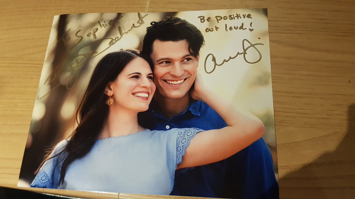 projectBPOL's tweet image. Today was absolutely amazing, meeting the two wonderful people who inspired this account will forever be the best experience.
We hope to meet them again! 💙💛
#BePositiveOutLoud #DechartGames