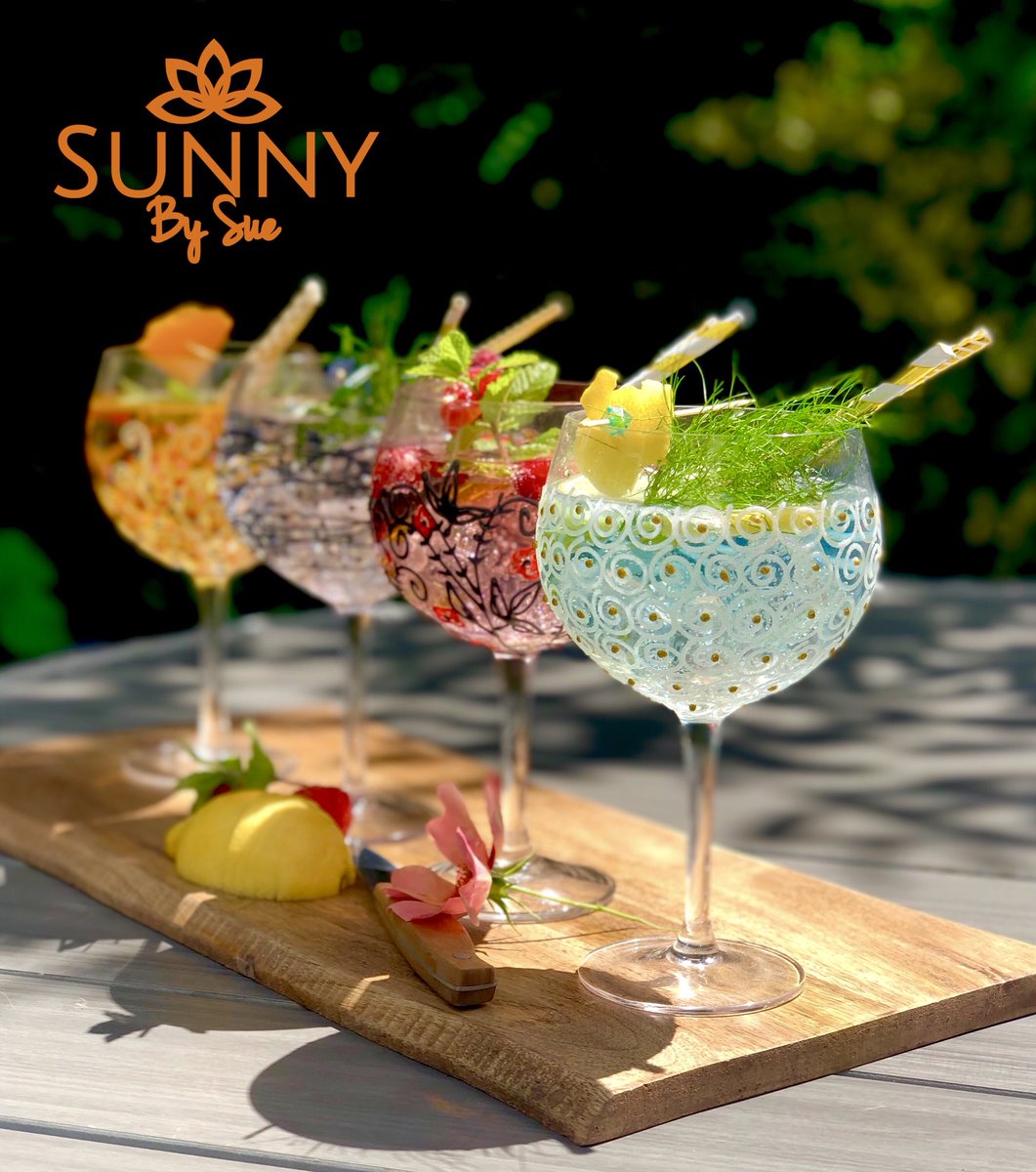sjc_cunningham's tweet image. Gin anyone?? Don’t forget all of our glasses are available online now, the perfect Christmas gift! #giftoftheyear #WomanInBizHour #womaninbiz #ginoclock #glassware sunnybysue.com/onlineshop 😍