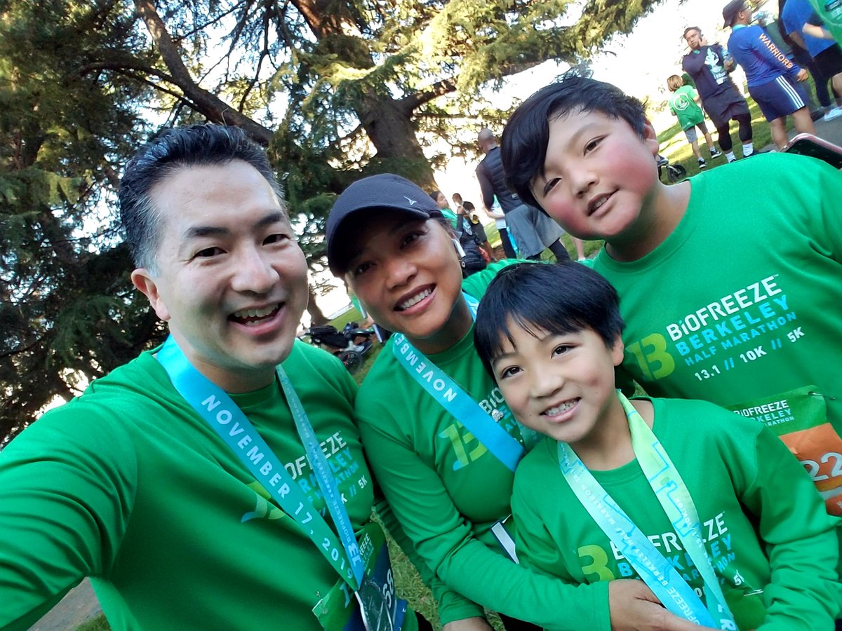 gavintachibana's tweet photo. 5K was perfect for the family today. I like how it went through the campus too. #BiofreezeBHM #RunBerkeley https://t.co/1Ma783sQt0