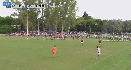 ScrumESPN's tweet photo. ¡Partido de locos! Lo dio vuelta @sancarlosclub con try de Nicolás #Pisani y pasa al frente por 18-17.

En VIVO por el streaming de #Scrum: 
---> https://t.co/WRCHLdKOsE

#URBAxESPN #PartidoDigitalScrum https://t.co/SwG5pLrNzr