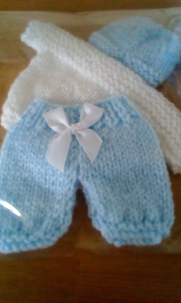 angel_parents's tweet photo. Thanks to the ladies &amp; volunteers we were able to offer #dignity and #choice today to parents whose little boy measured 15.5cm. If you know a hospital/funeral home that needs tiny gowns/forever bedsplease contact us. All our burial packs are free of charge. https://t.co/cm2rNHzsdW