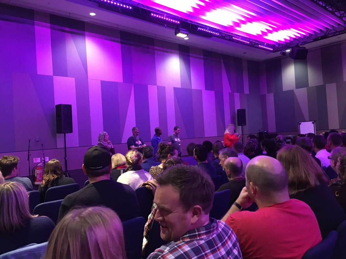 BDBofE's tweet photo. Youth ministry for the long haul discussion panel:
Young people will always gravitate towards the oldest person in the room that takes them seriously.
We need to give young leaders opportunities to flex their spiritual muscles where it is safe to trip.
#nymw19 #paneltime https://t.co/mgO97ULgyh
