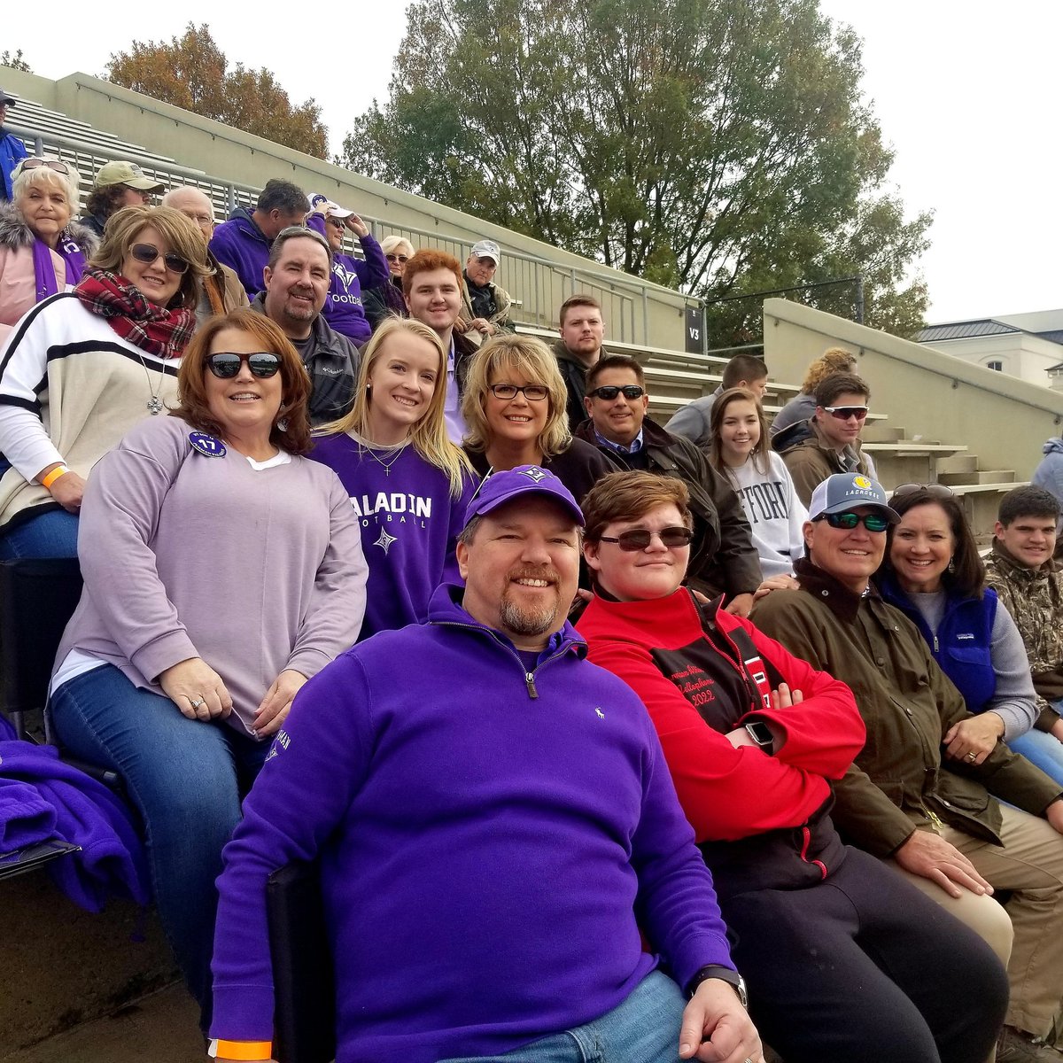 ClemsonAlum91's tweet photo. Lost the game but scored BIG with friends! #supperclub #churchfriends #formerfirstgrader https://t.co/q7Nsy3KPEz