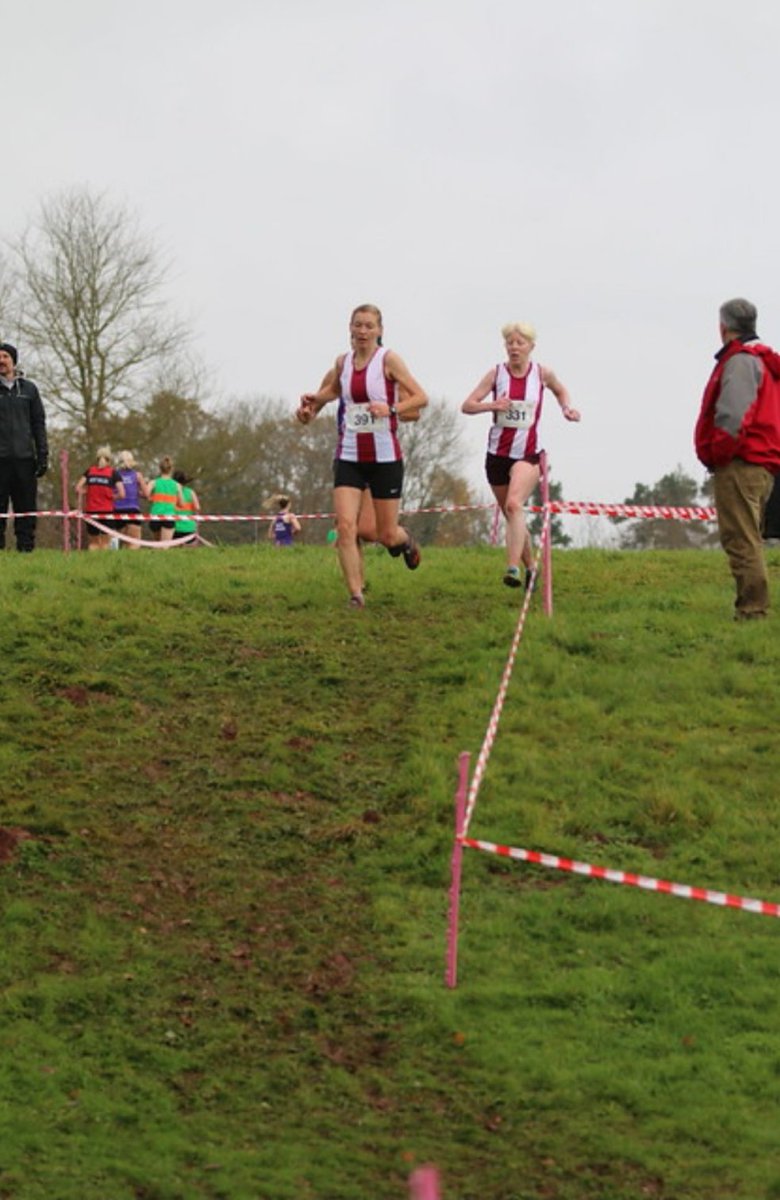 Before flailing arms, and not striding down the dip with grace. 

#WelshIRXC19

Photos @johnny_lam