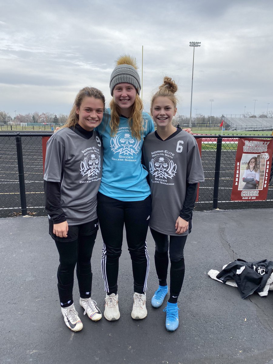 coachjennylee's tweet photo. Bailey Mooney, Kindra Stetzel and Emma Garriot rocked it in the North Vs South games. Two MVPs and two goals! Great work ladies! #SquireStrong https://t.co/4Z07a3Twpk