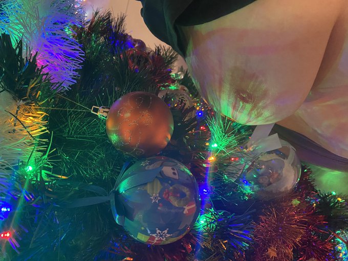 Vous aimez nos nouvelles boules sur le sapin ? 🎅 https://t.co/cJhhr2ttCy