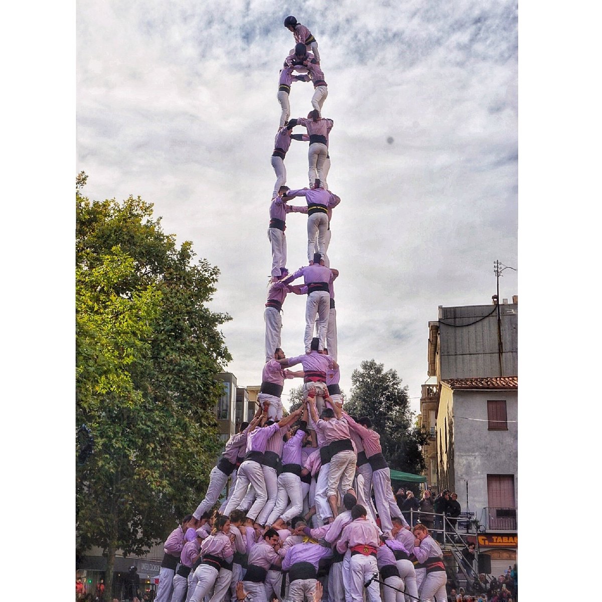 1991Garcasolaz's tweet photo. Punt i final a la temporada veient un colós, ara l'hivernació i l'any que ve més i millor

#minyonsdeterrassa #minyons #terrassa #plaçavella #catalunya #castellers #castells #patrimoniimmaterial #3de10 #3de10fm #gamaextra #sony #sonyalpha5100 #cultura  #sonyalpha #alpha5100 https://t.co/vCwRMMBenh