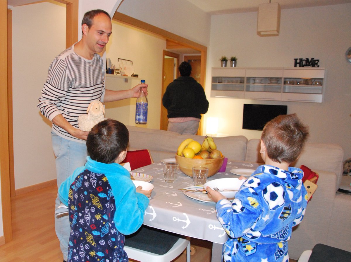 Si a casa som iguals, normalitzem la igualtat en qualsevol aspecte de la vida. Trenquem estereotips per acabar amb la #ViolènciaMasclista. Jo participo per fer-te reflexionar
#igualtatBCN
atencioprimariaicsbcn.wordpress.com/2019/10/31/vio…