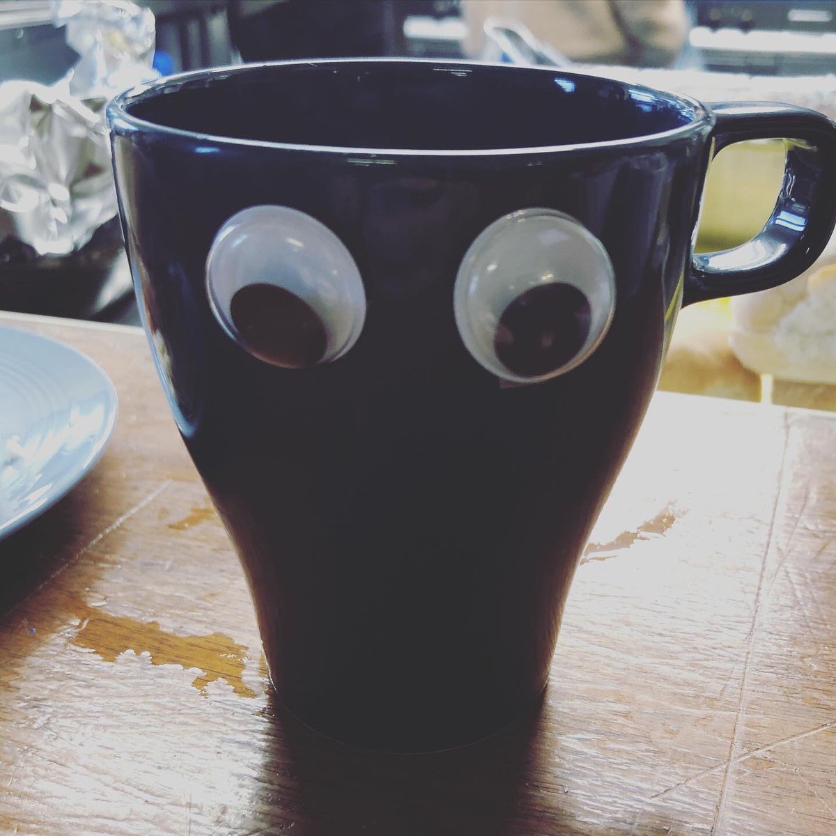 RuthAmos's tweet image. Day 17 of #makevember and I’ve been putting googley eyes on random objects. Everything gets so much better with googley eyes 👀