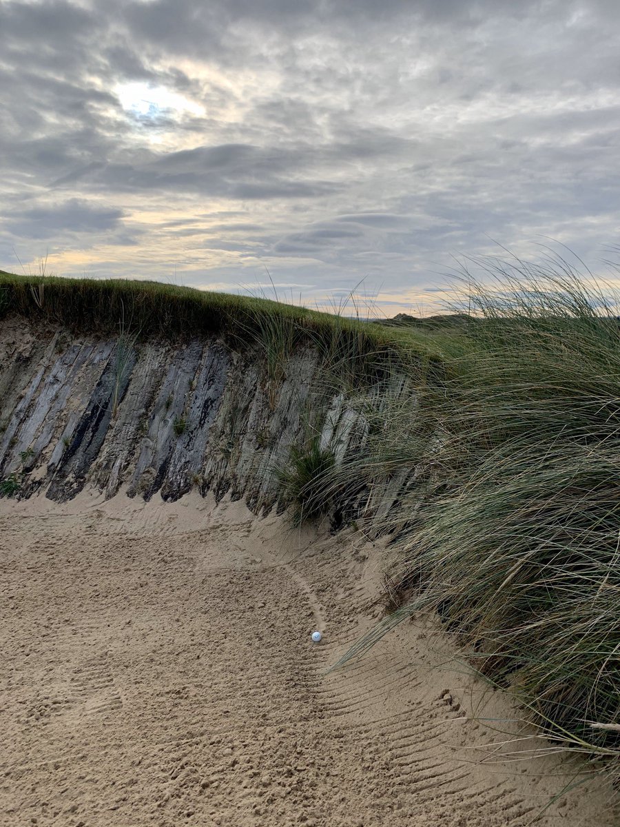 My second time around The European Club and once again it dazzled! Course takes no prisoners but it’s great fun trying to keep the ball in play! 🤣 The 13th green blows my mind! 🤯 Bunkers to be avoided! #notascalmasitlooks 💨 <a href="/kevinmarkham/">Kevin Markham</a> <a href="/KenKearneyGD/">Ken Kearney</a> <a href="/AdrianLogue/">Adrian Logue</a>