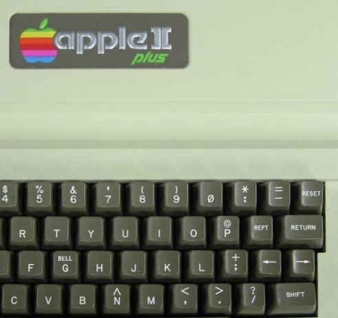 UrologieParis's tweet photo. If sometimes you feel underutilized in your team, think of the “@“ key on a 1979 Apple II plus keyboard. Your time will come. https://t.co/fenFxk0zGg
