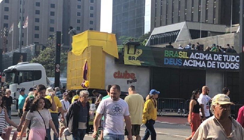 Tinha mais gente no Recife, para o festival Lula Livre (foto 1)...
e
Mais gente na Paulista pra repudiar o golpe na Bolívia(foto 2)...
Do que na manifestação lavajatista da extrema-direita na avenida Paulista (foto 3).