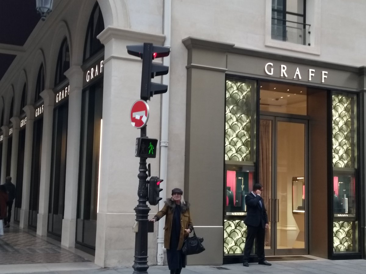NEW POST: "Graff.. Paris Boutique"
lettredeparis.com/2019/11/17/gra…
#paris #luxury #jewelry #diamonds