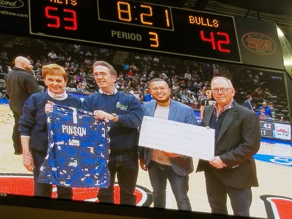 RebuildingI's tweet image. So honored to receive this check from Bank of America to further our work for veterans.