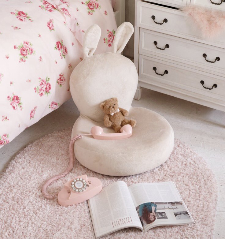 romapri_info's tweet photo. 大人気のうさぎ座椅子🐰
ぬいぐるみみたいな起毛素材で肌触りも◎🍒

商品ページ→https://t.co/i2HRcQsmGf

#うさぎ座椅子 #座椅子 #rabbitchair #rabbit  #かわいいインテリア #かわいい家具 #姫家具 #姫部屋 https://t.co/UoExu1B3IA