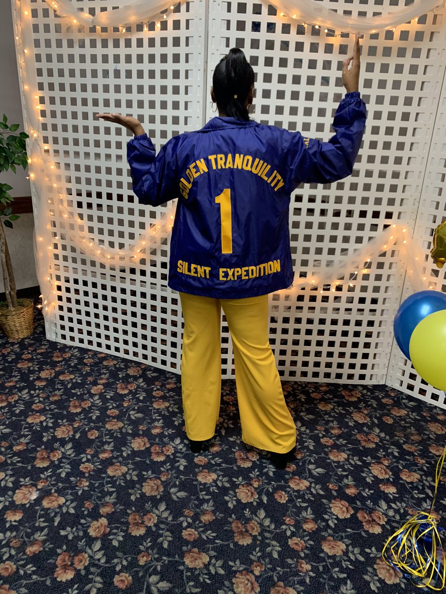 _SheSoPRESH's tweet image. It’s so hard to Be a Sigma Gamma Rho. 💙💛🐩 #Fall19 #SoloClub