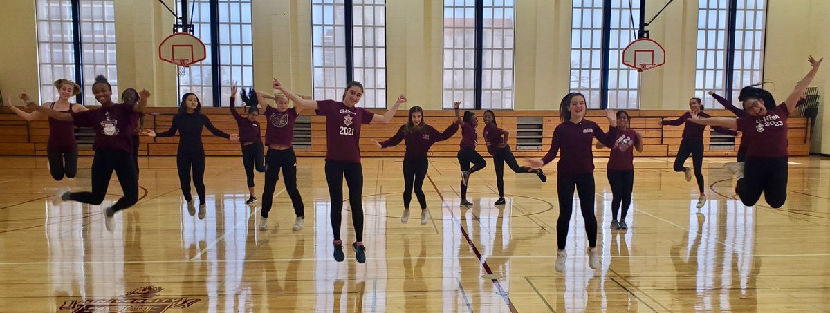 UHigh_Maroons's tweet image. U-High Chicago Maroons. Dance Troupe spent the weekend learning new routines for the upcoming season. Special thanks to Universal Dance Association for their expert coaching.
#DanceTroupe #MaroonPride