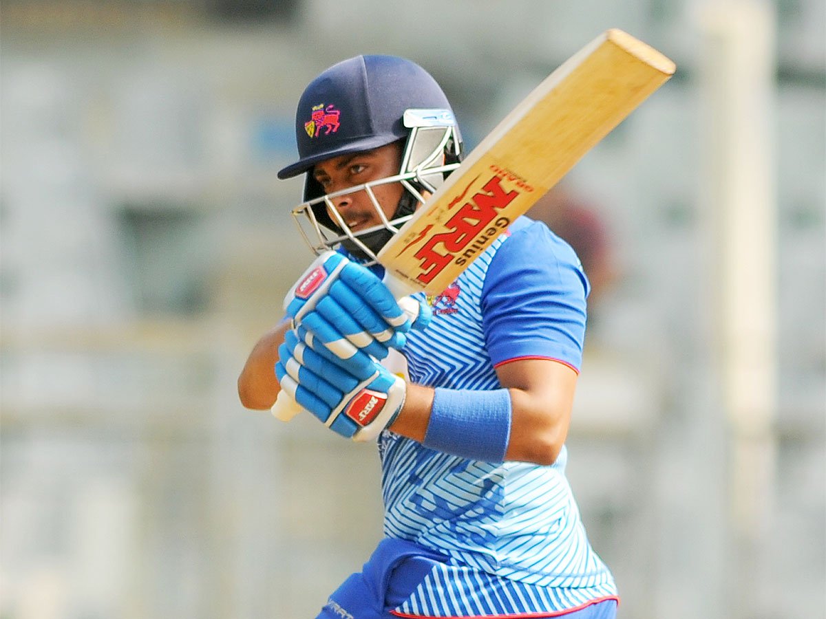 #SyedMushtaqAliTrophy @PrithviShaw back with a bang 🏏The year 2018 was a landmark one for Mumbai's young batting sensation #PrithviShaw More Here ➡️http://toi.in/b09jGb/a24gk