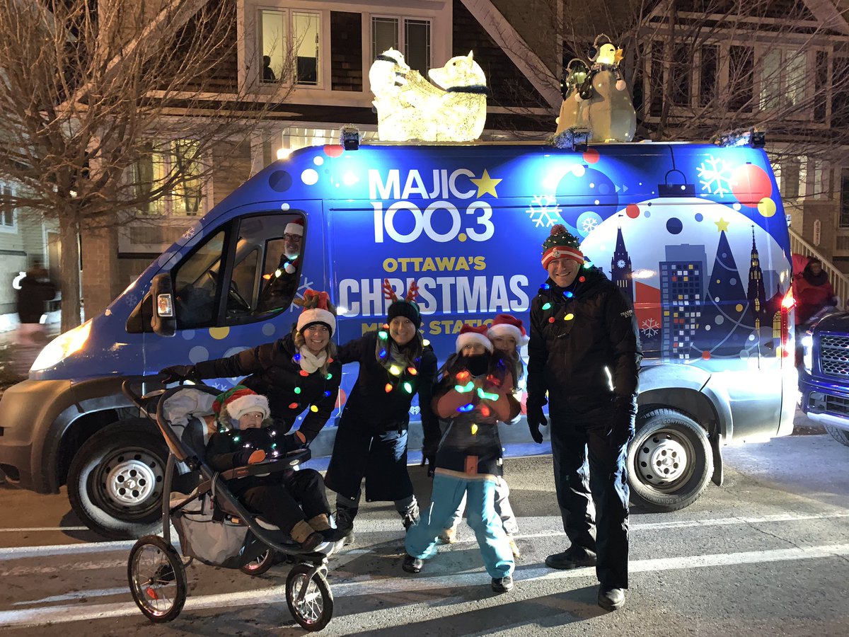 Repping BEAUTIFUL Barrhaven at the Santa Parade with Ottawa’s Christmas music station MAJIC 100 FM 😜🎅🏻🎄