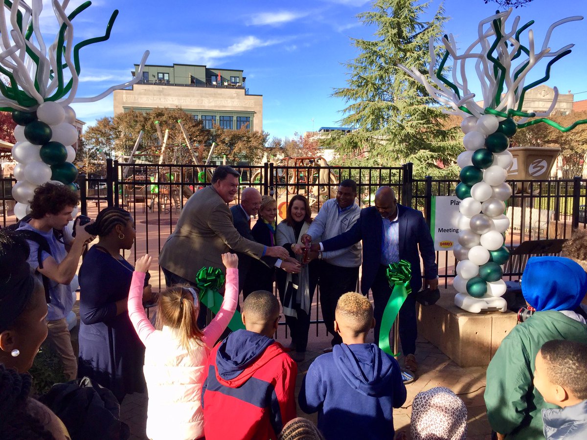 Yes, we raise our arms in celebration and excitement about the new playground right downtown! Thank you <a href="/RwbookerRussell/">Russell W. Booker, Ph.D.</a> @SchoolDistrict7 , <a href="/SpartanburgCity/">City of Spartanburg</a> , and <a href="/DennysDiner/">Denny’s</a> !