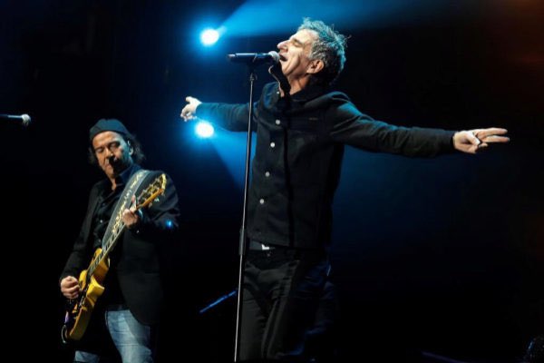 Un honor estar en el homenaje al gran #EnriqueUrquijo !!!
#DesdeQueNoNosVemos 
<a href="/los_secretos/">Los Secretos</a> 
@WiZinkCenter