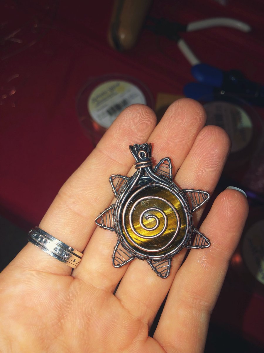 The Velvet Relic tweet media