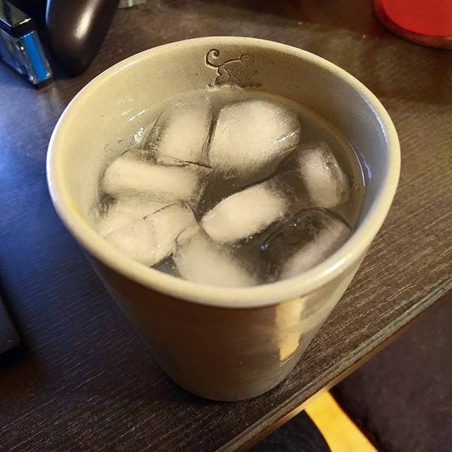 mbirth's tweet photo. Cheers!
#gintonic #gin #tonic #monkey47 #monkey47gin #thomashenry #thomashenrytonic #drink #alcohol #alcoholic #prost #prosit #cheers #skol #kippis https://t.co/sSp0Bi9x4a https://t.co/yVZT9t366p