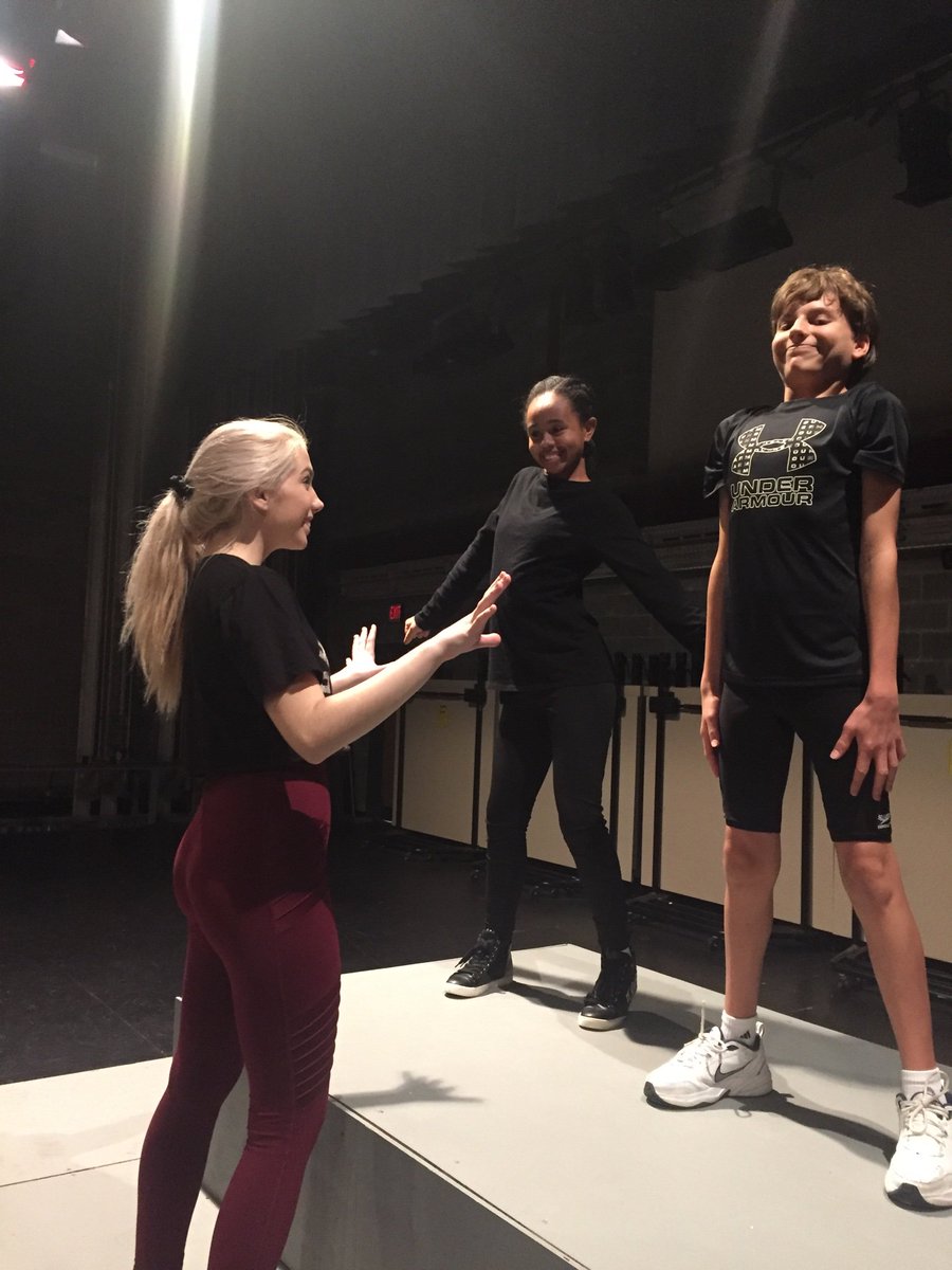 prhs_theater's tweet photo. Many thanks to all volunteers, cast, crew, tech, dancers, NHS, JROTC, Thon, Helping Hands. #wearePRfamily https://t.co/6ShiVwXXmb
