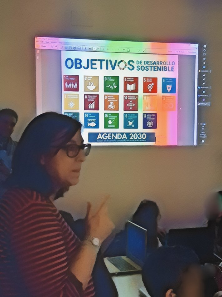 coderdojobag's tweet image. #ODS :por coincidir con la #CumbreClimaMadrid , Rosa María Cantón @RosaMCanton nos habla del #ODS13 #AccionPorElClima #ObjetivosDeDesarrolloSostenible #NacionesUnidas @GlobalGoalsUN @Ods_lab @Cooper2030ods @Cooper2030ods @MADRID