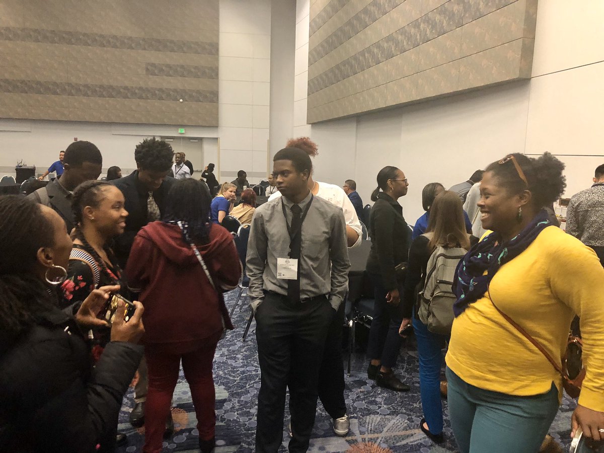 DrBlackBoots's tweet image. #ABRCMS2019 was AMAZING! Had a great time chaperoning #ProjectENGAGES HS students. They were engaged at sessions and grateful to be at a conference with scientists who look like them. Representation and opprotunties like this has a HUGE impact on our future STEM leaders.