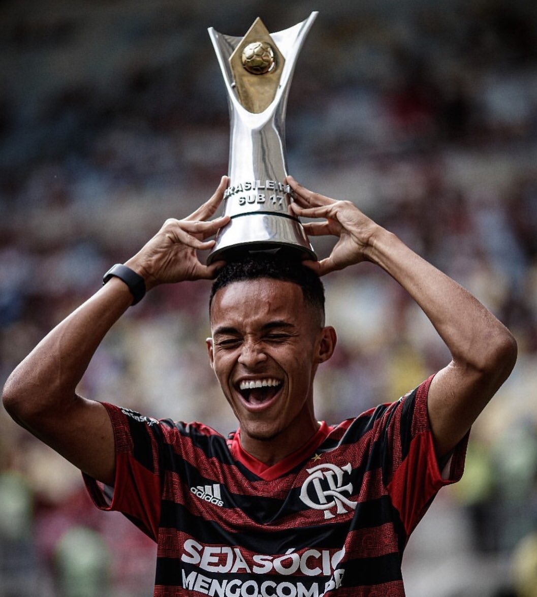 Lázaro é o oitavo campeão mundial sub-17 pela Seleção a deixar o