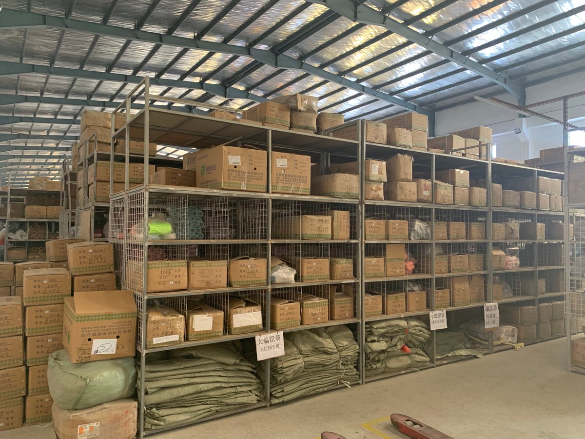 ThreadYm's tweet image. Yesterday i went to our sewing thread factory. There are amounts of stock and professional machines. Besides, threads are packaged well. Contact me~leave me messages, I am always here.