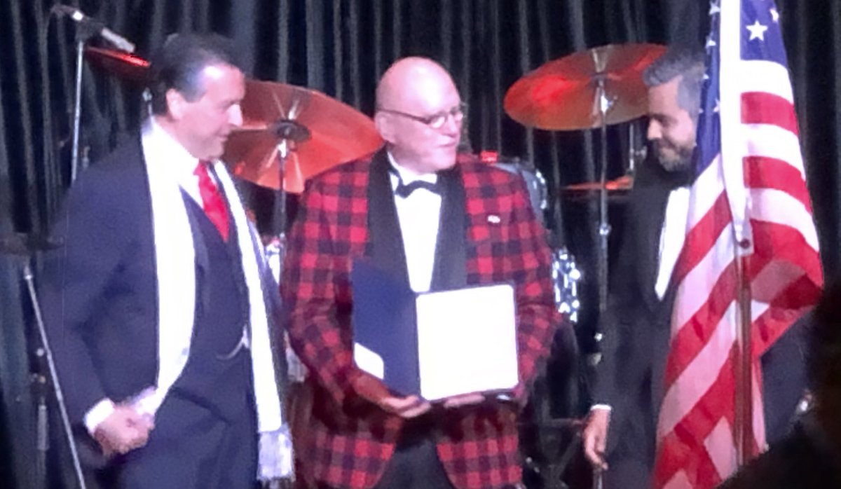 JuanCiscomani's tweet photo. #Canada &amp; Consular Corps of AZ hosted stunning Ambassador Ball w/over 35 countries represented. Had the honor of delivering commendation on behalf of Gov @dougducey celebrating their 30th Ball benefiting @Thunderbird students. AND I had the best date in the house @LauraCiscomani1 https://t.co/Jm5Bo7CNFZ