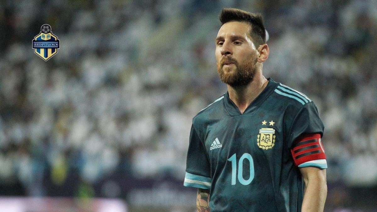 Edzon91124393's tweet photo. #NoEraPenal ¡TODA LA RAZÓN! 

"Estas copas hechas en Brasil están diseñadas para que ellos mismos la ganen" 

-Lionel Messi https://t.co/a36Ktylof1