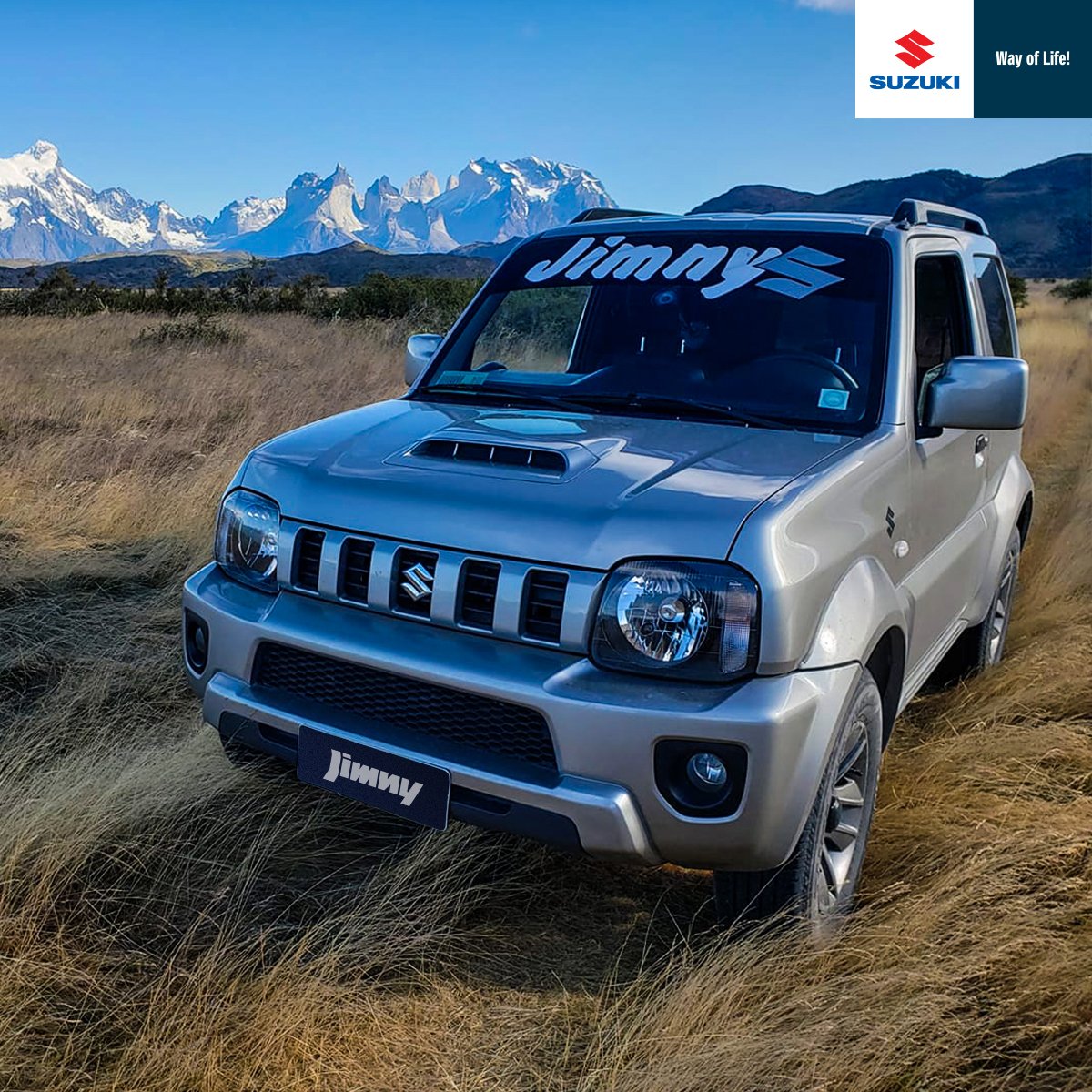 ¿Qué resulta cuando se mezclan #Suzuki y una escapada al estilo #WayOfLife? Una postal INCREÍBLE 🤙 Así lo demuestran Rodrigo y su apañador #Jimny en las Torres del Paine 👏 Y tú, ¿dónde has llegado? 📸