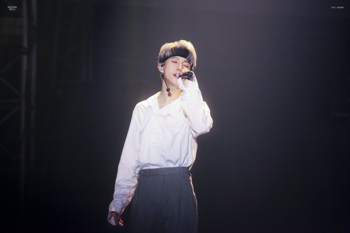 20191117 THE DREAM SHOW
#NCT #NCTDREAM #NCT_DREAM #RENJUN #런쥔 #仁俊 
차가운 세상에서 나의 따뜻함이 돼줘서 고마워💚