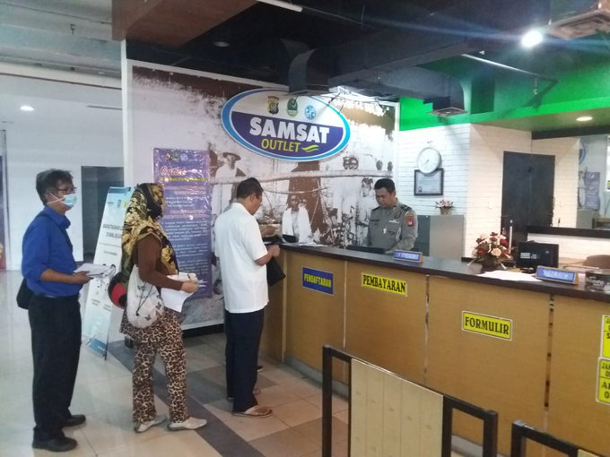 Pelayanan Gerai Samsat Kota Bekasi di Mall Atrium Pondok Gede Bekasi, hari Senin 18 November 2019 mulai jam 08.00 s/d 14.00 WIB, siap melayani wajib pajak.