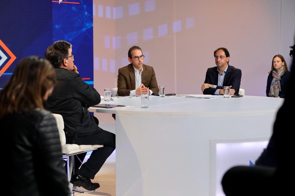 AndrsValencia9's tweet image. Entre agosto 2018 a octubre 2019, hemos colocado $21,8 billones en crédito agropecuario, a través de 529.960 operaciones, de las cuales 444.011 operaciones se destinaron a pequeños productores, garantizando inclusión. #ConéctateConDuque