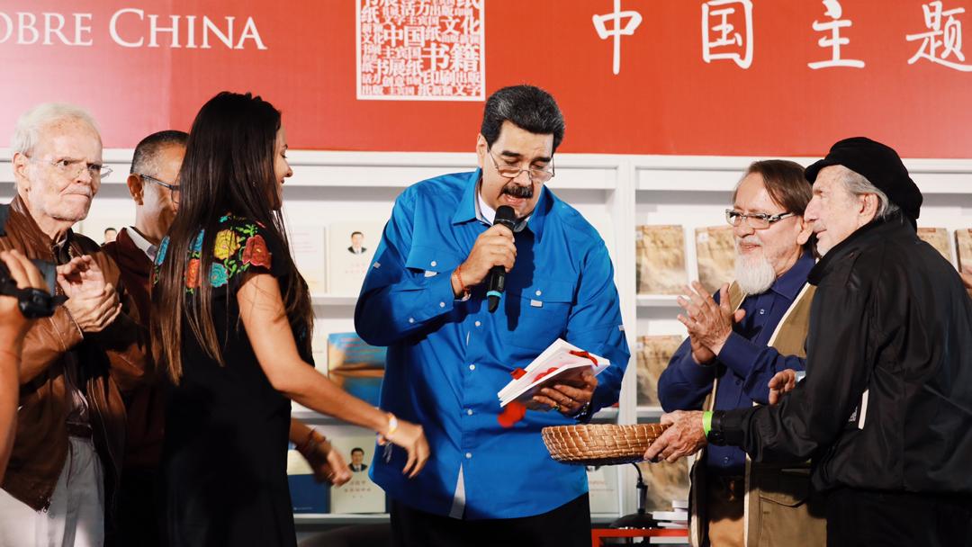 Petro - Venezuela crisis economica - Página 8 EJnpVAPXUAI2KpU