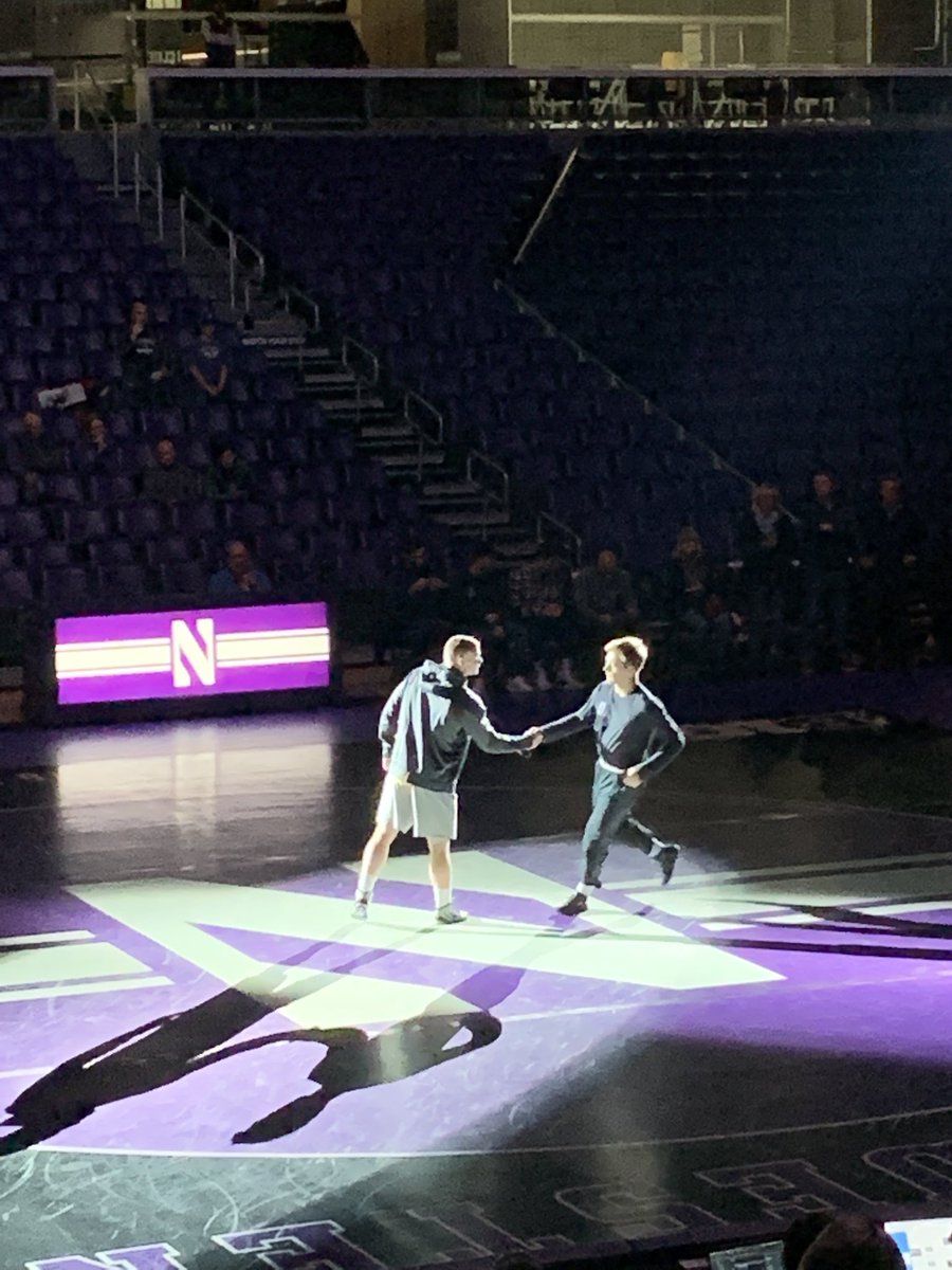 hubbardbradford's tweet image. So good to see, cheer for, and catch up with former #SequoitPride student and wrestler, Patrick Schoenfelder. Crazy proud of him. #OnceASequoitAlwaysASequoit @UNI_wrestling #HubbardSisters