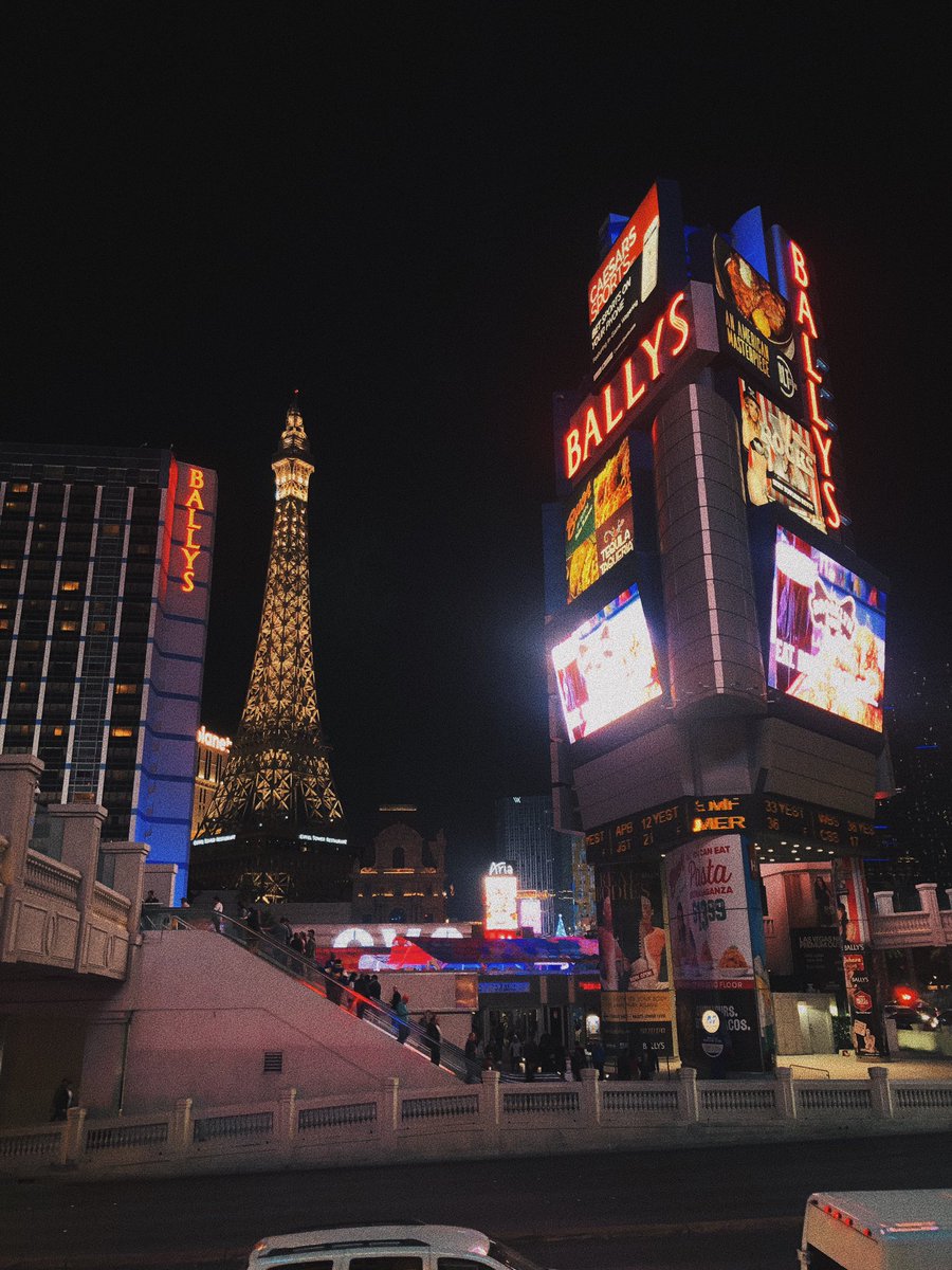 ceeliajd_'s tweet photo. San Francisco, Las Vegas, Los Ángeles,  siempre en mi 🖤 https://t.co/BDIziM5RBa