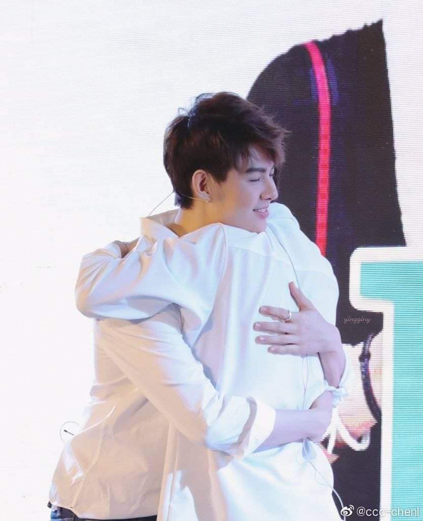 KimJoyHan's tweet photo. Wedding Day with PerthSaint 🖤❤
[20181118-20191118]
All will become our best memories!💕
#PerthSaintMeetGreetFinFunFan
#PerthSaintSation 
#PerthSaint https://t.co/y4Afqn4q3G