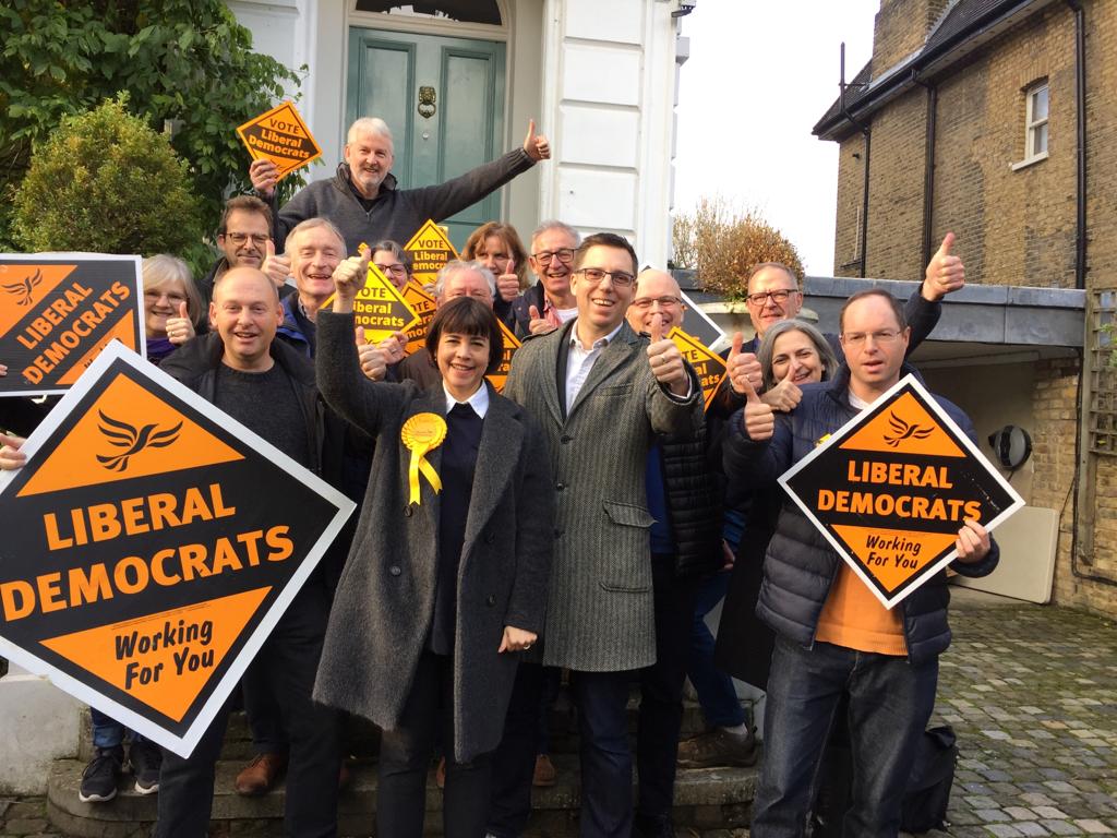 SueWixLD's tweet photo. 😁 Amazing support from across #Putney #Wandsworth #London and beyond for my campaign! We are getting out the message that a vote for the @LibDems is a vote to #StopBrexit and build a brighter future 🔶️ https://t.co/JkvRC4Dz5P