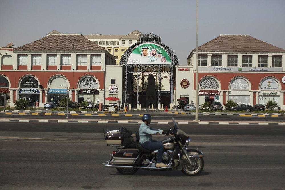 Saudi Aramco IPO could support government finances, says S&amp;P dlvr.it/RJVV3B