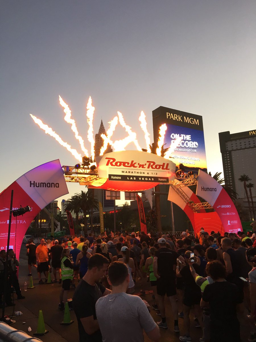 KThor119's tweet image. Fireworks at #RnRVegas #rundata