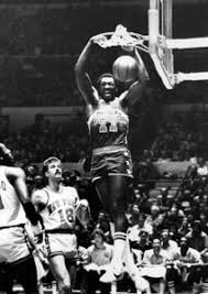 Happy 74th Birthday to Elvin Hayes. The hall of fame big man was a 12x all star. 