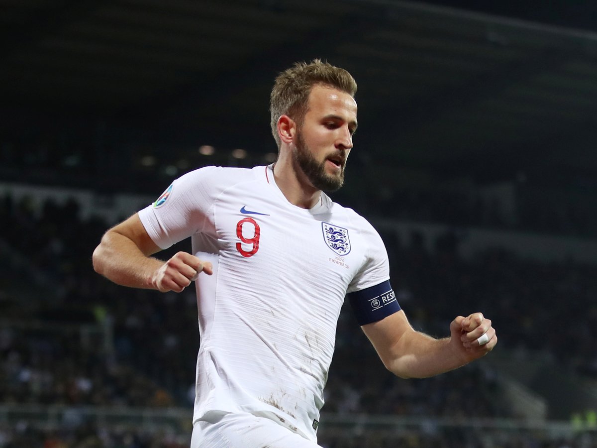 England secure @UEFAEURO 2020 seeding slot with 4-0 win in Kosovo READ: http://toi.in/hxop2Y/a24gk #EURO2020 #EuropeanQualifiers #Football