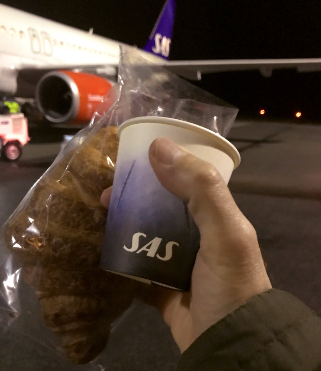 AllanTamboChr's tweet photo. Its also the little differences😋#smallsteps #lovecroissants 
Thanks @AARairport @SAS https://t.co/5WzNgQ2VVn